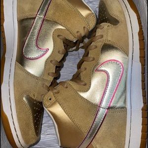 Nike dunk high “ thai temple “